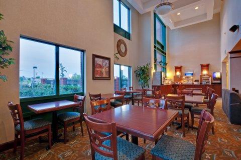 Express & By Ihg Hotel 2*