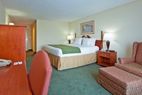 Express & By Ihg 2* Olive Branch
